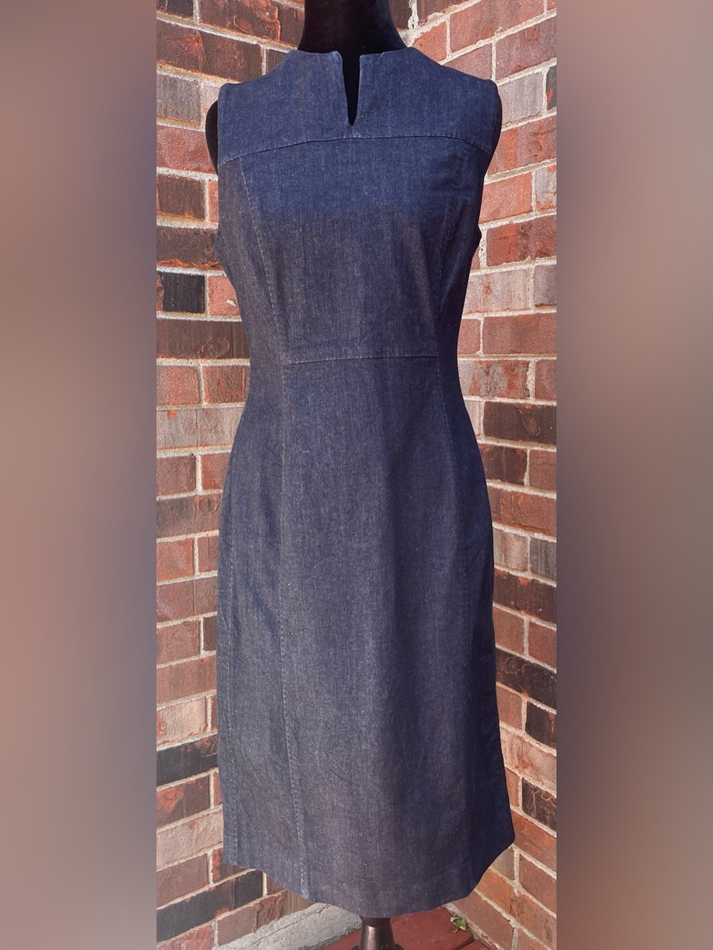 Banana Republic Women's Sleeveless Dark Wash Fitted Denim Midi Dress 6P Stretch